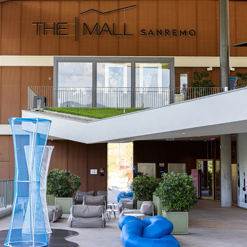 THE MALL LUXURY OUTLETS的仲夏派对