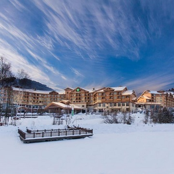 与Booking.com缤客开启新年第一滑！适合中国冒险者的滑雪胜地