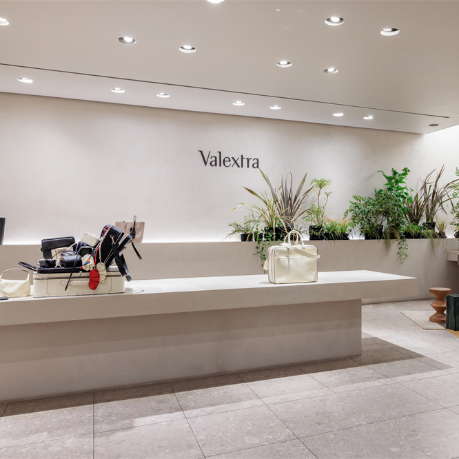 Valextra呈现静奢实用主义美学