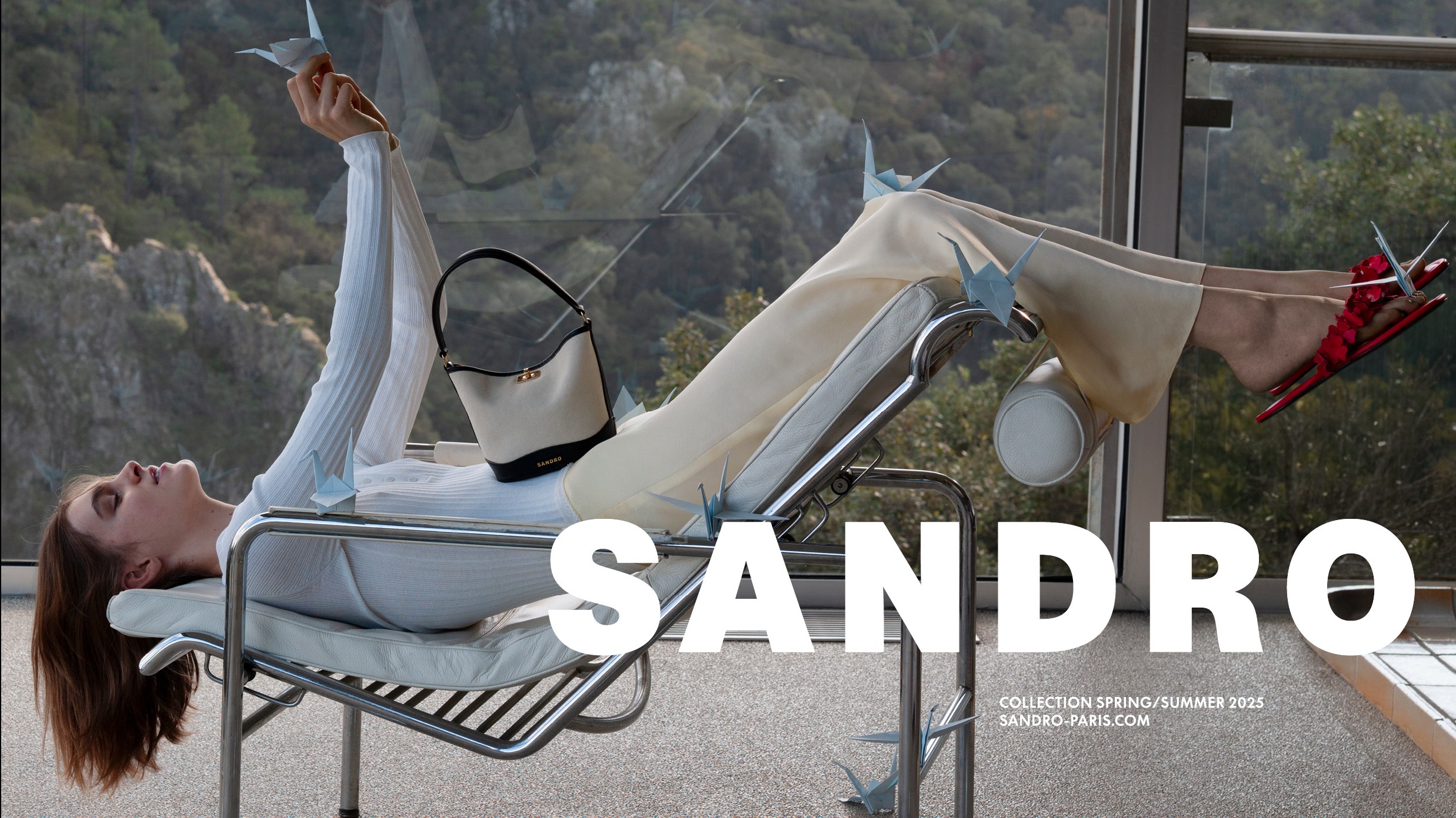 SANDRO发布2025春夏系列广告大片