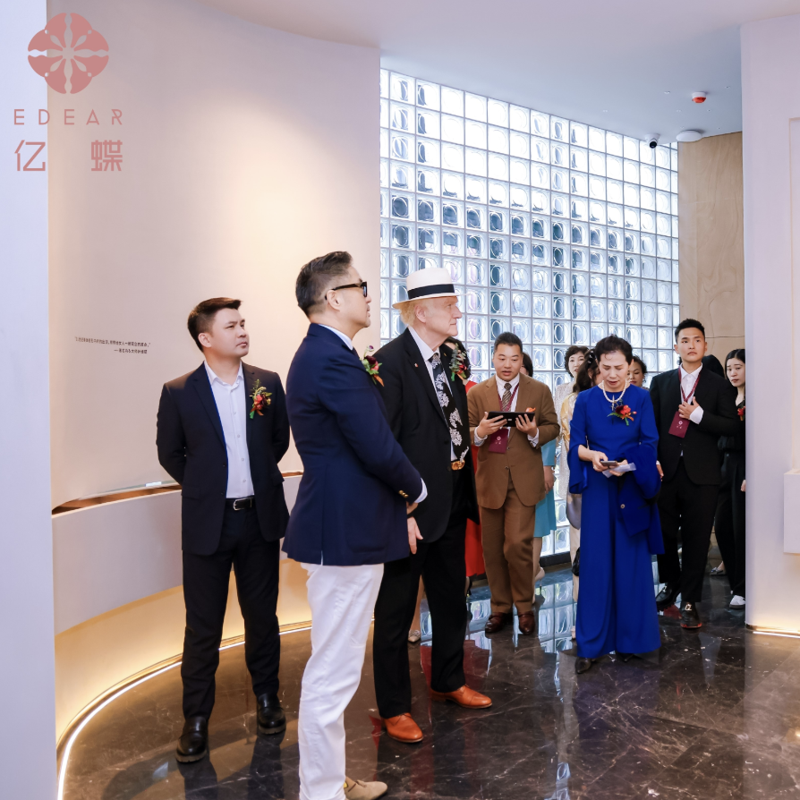 百年纺织瑰宝首展，点亮亿蝶生活艺术博物馆